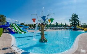 Del Garda Village And Camping